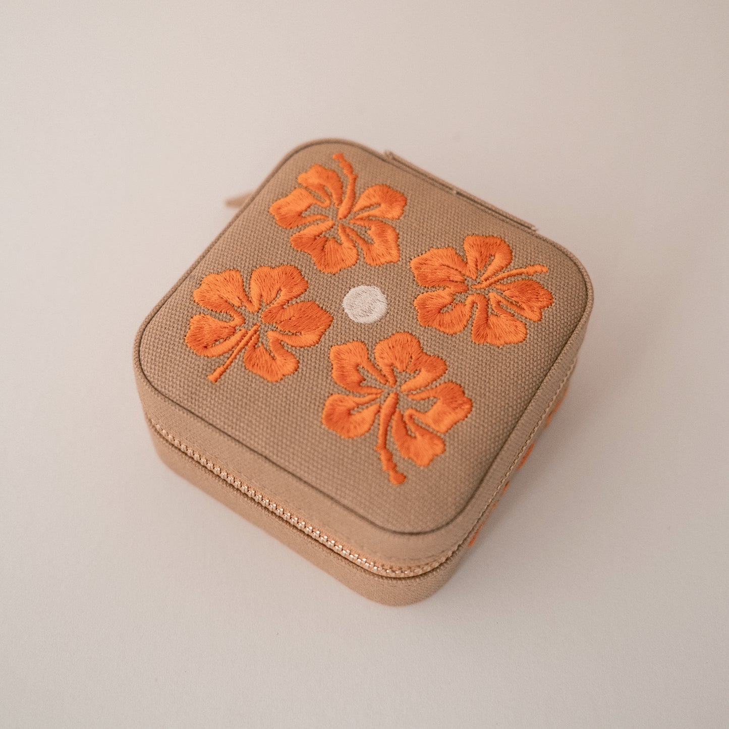 Travel Jewellery Case in Ochre Linen