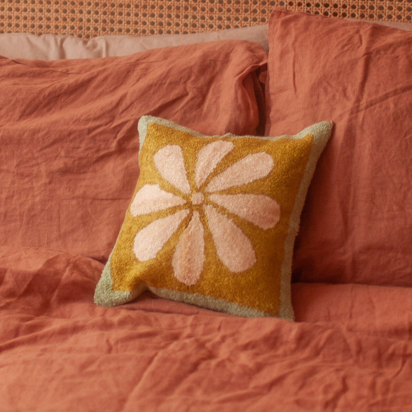 Daisy Mini Cushion